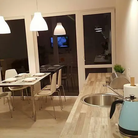 Park 3 Pokojowy Z Tarasem * 웨바