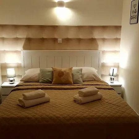 아파트 Park 3 Pokojowy Z Tarasem 웨바