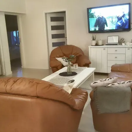 Park 3 Pokojowy Z Tarasem * וובה